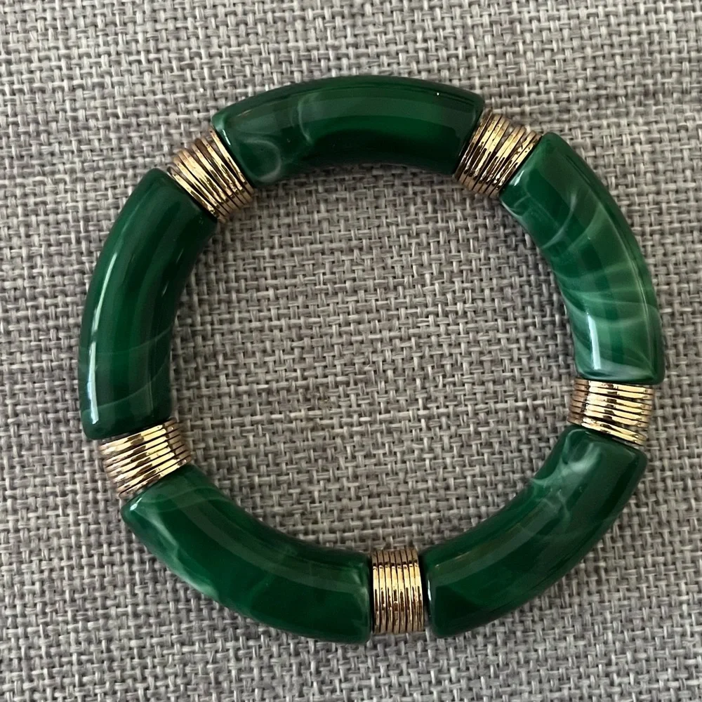 Vintage Style Lucite Stretch Bracelets Set Green & Sage with Gold Tone Accents